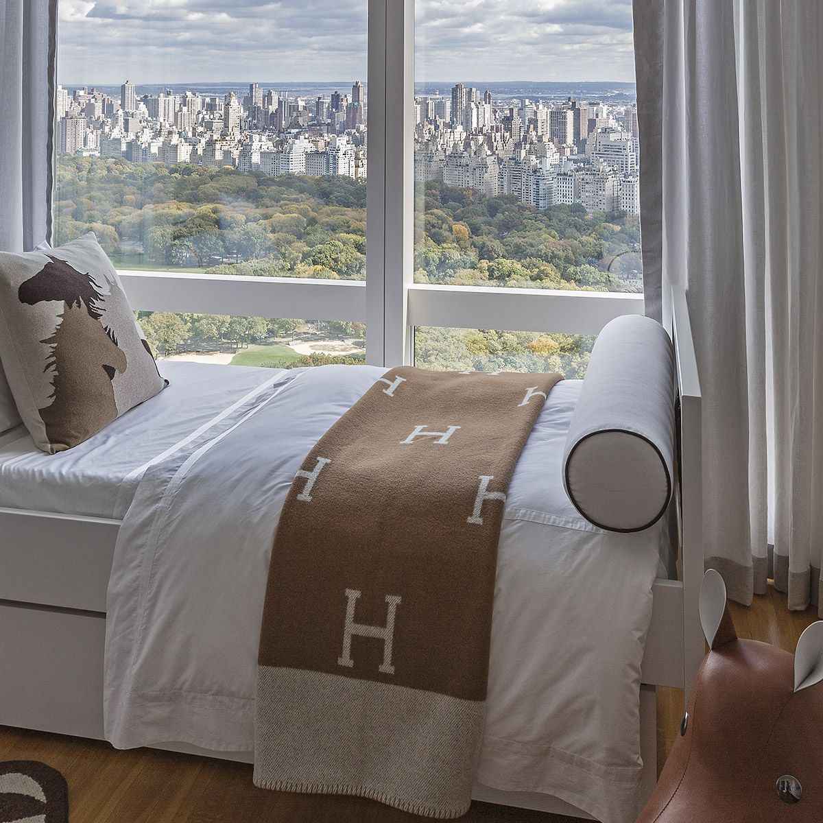 Chic Sofa Protector for Living Room and Bedroom