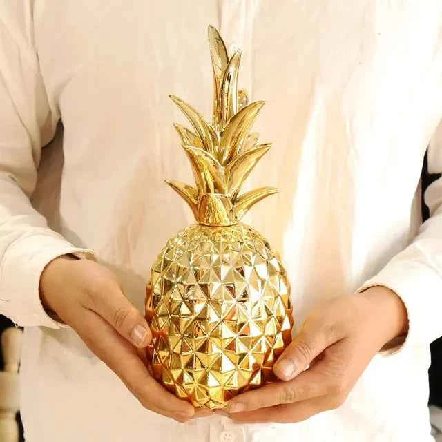 LumiPine - Elegant Gold Pineapple Home Accent