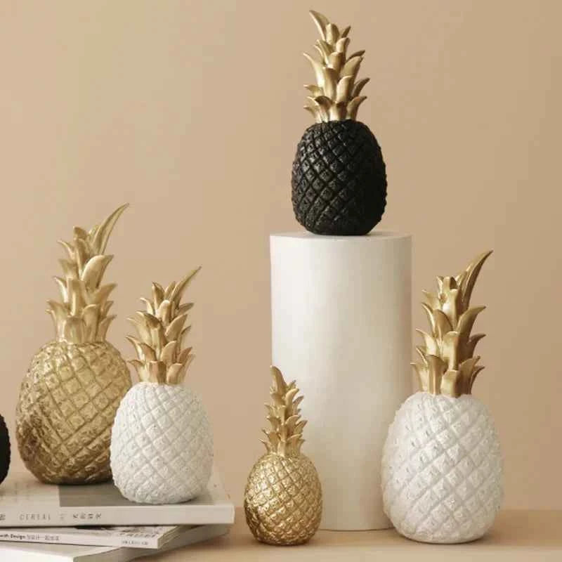 LumiPine - Elegant Gold Pineapple Home Accent