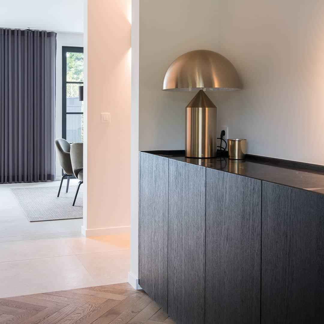 Atollo Metallic Table Lamp