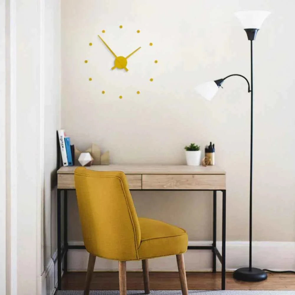 Contemporary Wall Timepiece